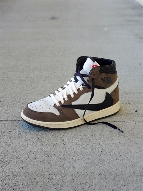 Tried The Union Laces On The Travis Scott Jordan 1 And It Turned Out