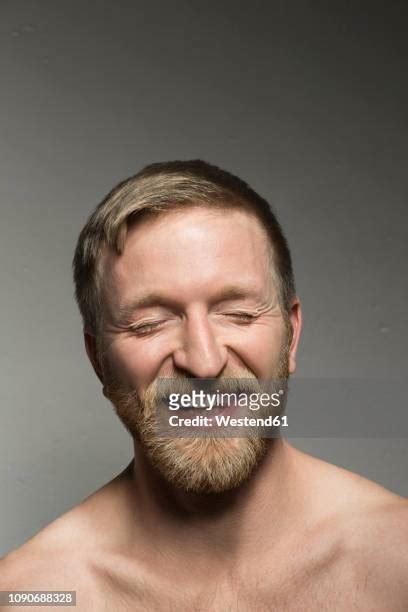 Human Nude Poses Photos And Premium High Res Pictures Getty Images
