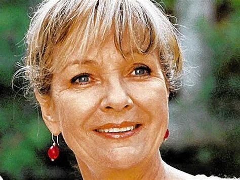Gila Von Weitershausen Tv Star Feiert 75 Geburtstag Auf Der Bühne