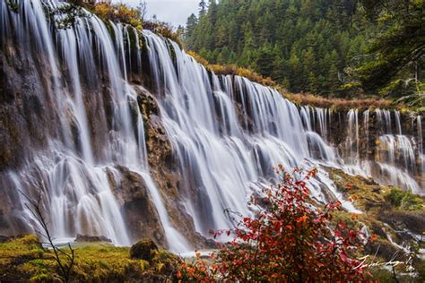 Chinajiuzhai Valley National Park 九寨溝 Nuorilang Fall 諾日朗瀑