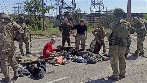 Top Ukrainian Commanders Not Surrendered From Azovstal Pro Russian Rebel Says Reuters