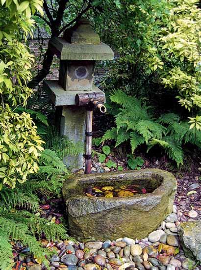 A tsukubai is a small basin for ritual ablutions, typically found in japanese buddhist temples. Diy Backyard Ideas, Inspiring and Simple Water Fountain ...