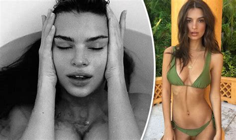 Emily Ratajkowski Exposes Serious Cleavage In Naked Bath Time Snap