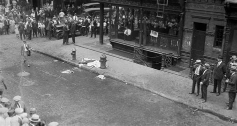 25 Haunting Photos Of New York City Murder Scenes Of Decades Past