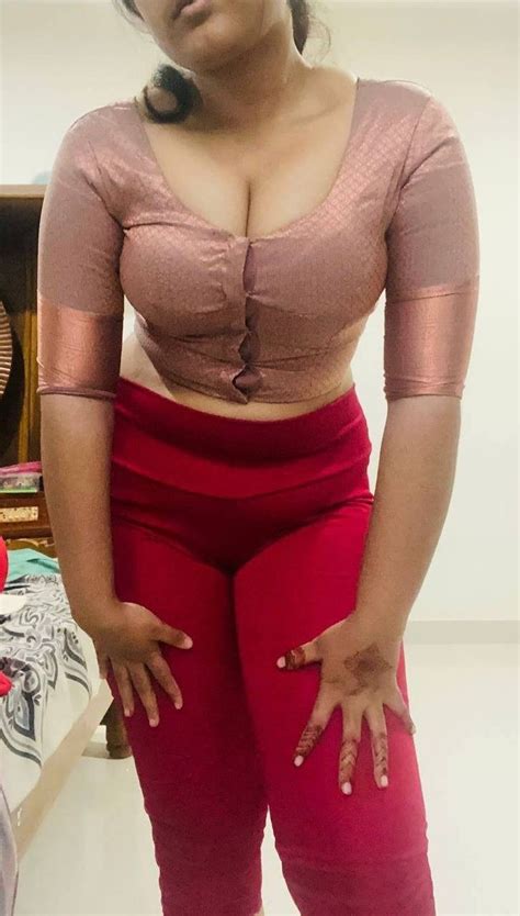 Desi Indian NRI Wife Sana Shows Off Her Slutty Side Sexy Indian Photos Fap Desi