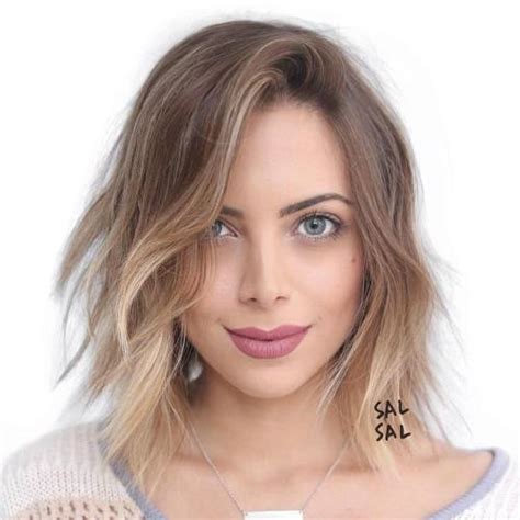 Messy hairstyles or those beach waves looks will save you time when styling your hair and the loose waves will suit your face shape correctly. 40 Flattering Haircuts and Hairstyles for Oval Faces