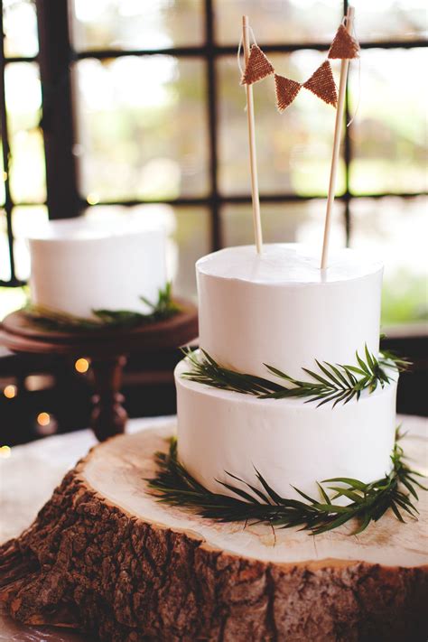 This carrot cake recipe is pretty straight forward: Two-Tier Rustic Wedding Cake