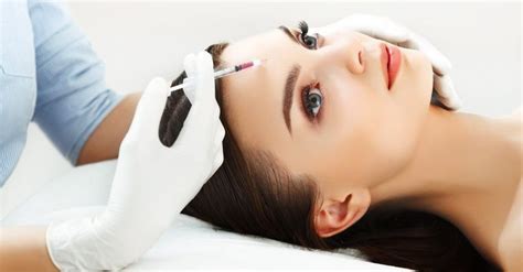Cocktail whitening di percaya dapat memutihkan kulit 2x lebih cepat di banding produk lain , karena obat tersebut merupakan obat yang paling lengkap komposisinya dan paling recomended. Gambar Suntik Putih Yang Bagus - Mina Gambar