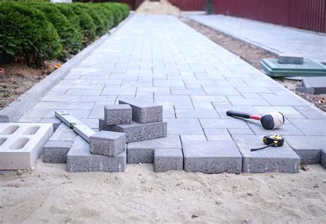 Paver Laying A Step By Step Guide For A Well Paved Area