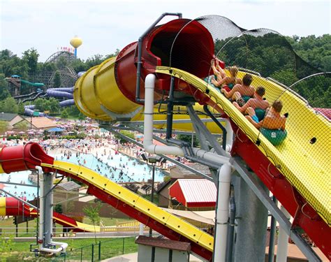 Holiday World Reviews Rides And Guide