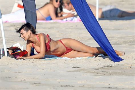 Emily Ratajkowski In Red Bikini Hits The Beach In The Hamptons Gotceleb