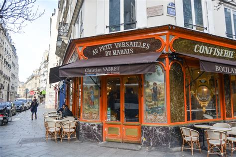 We love fast food as much as you do. Best Places to Eat in Paris France - Travel - Lace and Grace