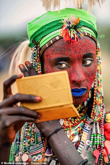Wodaabe Tribe Where Men Spend Hours Doing Their Hair And Makeup Hot Fashion News