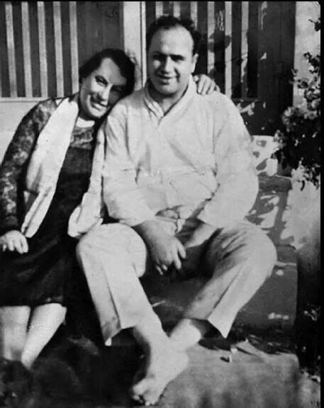 Al Capone And His Mother Theresa Al Capone Mafia Gangster Chicago Outfit