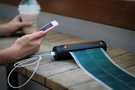 Soul Solar Scroll Portable Solar Charger Gadget Flow
