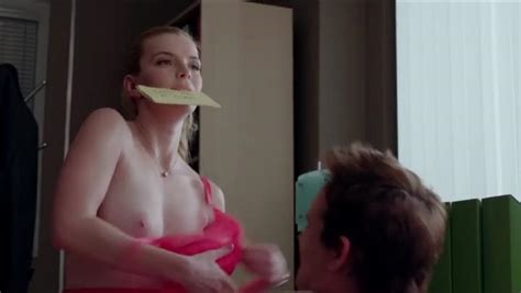 Naked Betty Gilpin In Nurse Jackie