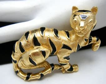 Trifari Tiger Brooch Etsy In Trifari Brooch Black Enamel