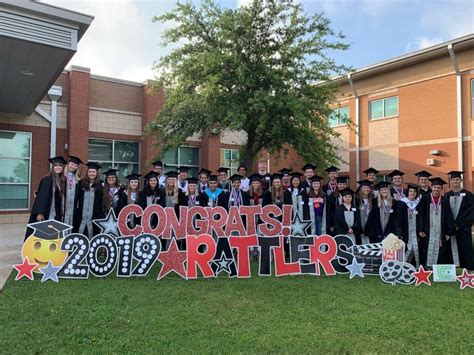 Viper Walks Connect Graduating Seniors With Their Elementary Schools