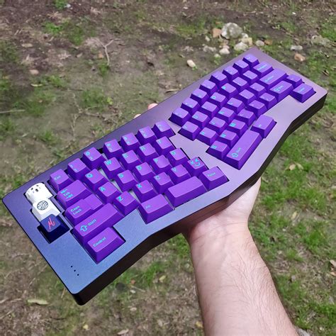 How to clean your keyboard. Purple in 2020 | Diy mechanical keyboard, Switches, Iris
