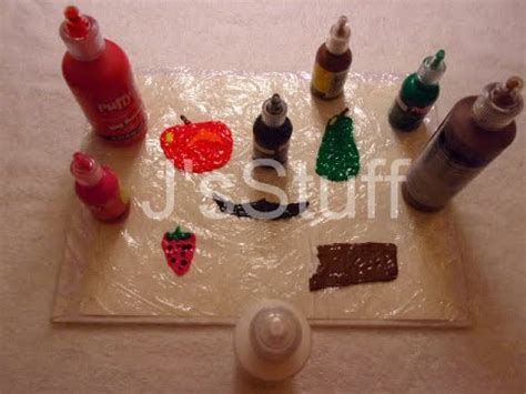 Scopri ricette, idee per la casa, consigli di stile e altre idee da provare. Trying to make puff paint stickers from Moriah Elizabeth ...