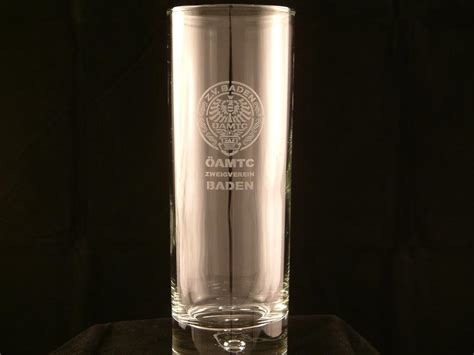 Egal welches glas, in jedem fall ist es ein tolles personalisiertes geschenk. Glas Gravieren Gravur Vorlagen / Bierglas kleines Helles - Glas mit Gravur | Geschenkidee.de ...