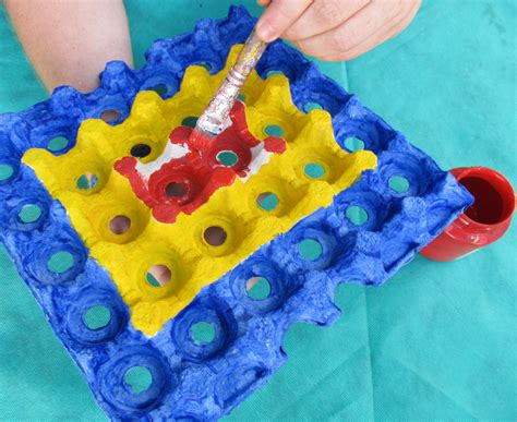 Brinquedos Reciclados Com Caixa De Ovo