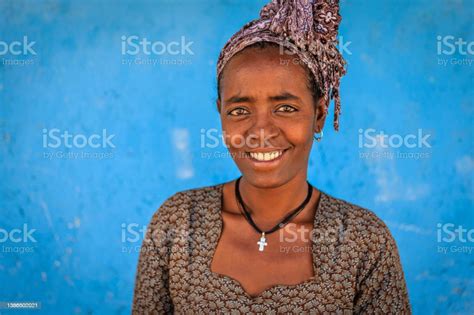 photo libre de droit de portrait de femme africaine afrique de lest banque d images et plus d