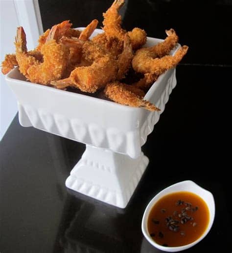 Finísimo velo recubre la yema, haciéndole guiños al buen comensal, y la clara densa. Langostinos al Panko | Clases de cocina, Chefs, Langostinos