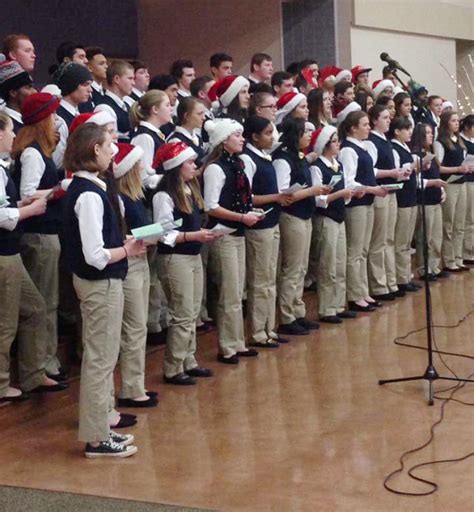High School Choir Performs Special Holiday Concert The Columbian