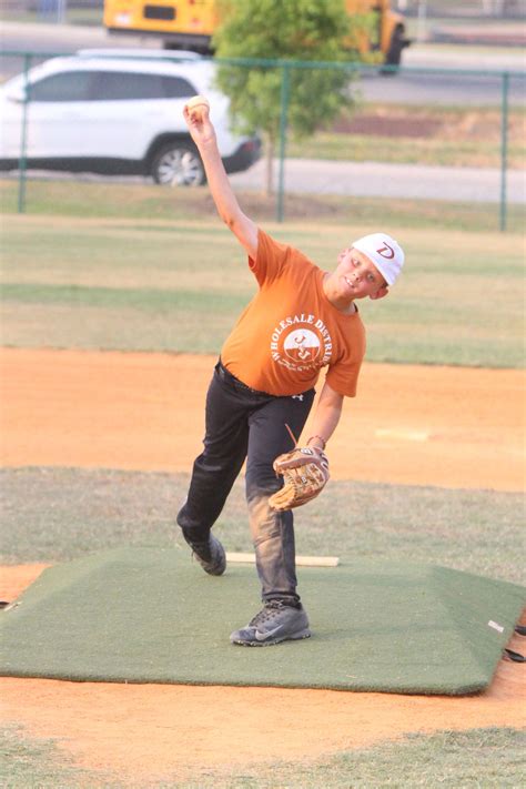 Dunn Majors win opener in Lillington, Ponytails softball takes district