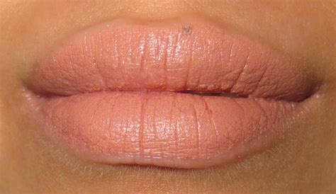 Kalifornia Love Nudey Tuesday MAC Honeylove Lipstick Review Swatches