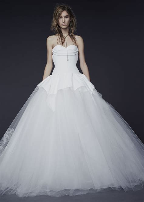 Shop discounted vera wang wedding dresses wedding dresses. New Vera Wang Wedding Dresses, Wedding Gowns; Bridal ...
