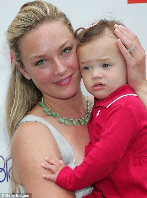 Elisabeth Röhm Shares Her Ivf Experience Daily Mail Online