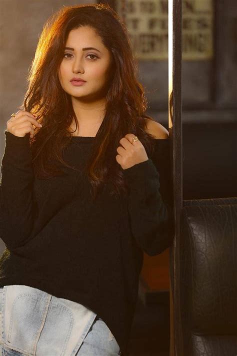 Meet Bigg Boss 13 Contestant Rashami Desai Television News The Indian Express