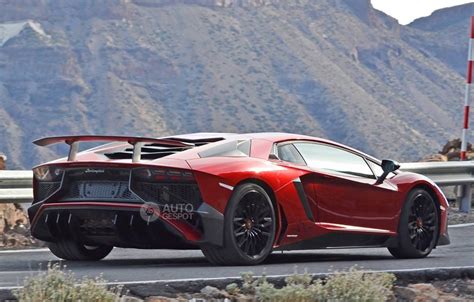 Surprise Voici La Lamborghini Aventador Super Veloce