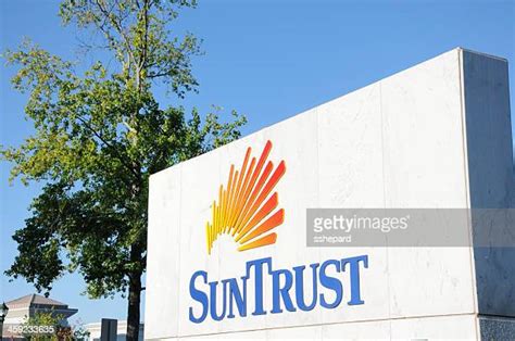 Suntrust Building Photos Et Images De Collection Getty Images