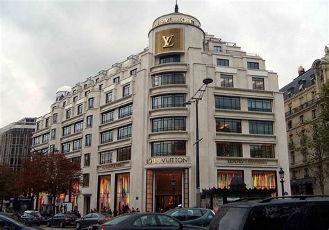 Louis Vuitton To Open Its First Ever Luxury Hotel Inside Its Iconic