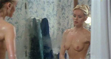 Nude Video Celebs Gloria Guida Nude Fico Dindia 1980