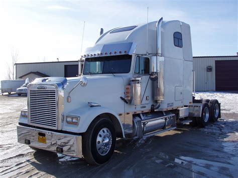 Freightliner Classicpicture 13 Reviews News Specs Buy Car