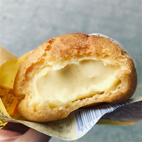 10 Upgraded Cream Puffs Filled With Soft Creamy Custard To Help Cure