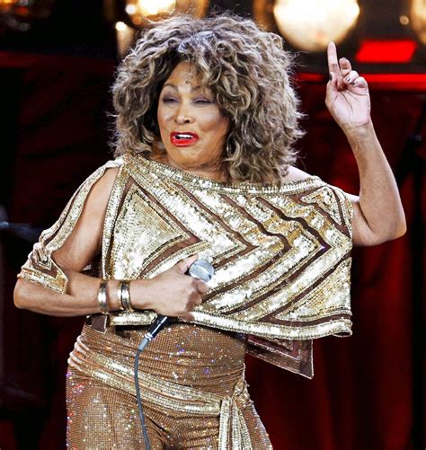 Tina Turner Show Kommt Kurz Nach 80 Geburtstag Er Rockmusikerin Nach Trier