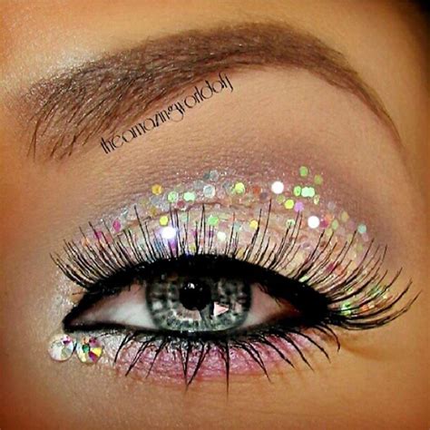 Sparkly Whitepink Eye Makeup With Gems Festival Eye Makeup Eye Makeup Glitter Eye Makeup