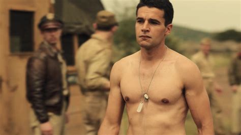 Shirtless Men On The Blog Christopher Abbott Mostra Il Sedere
