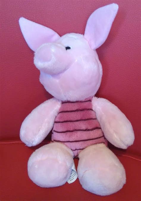 Disney Winnie The Pooh Beanie Piglet 9 Inches Tall Plush Soft Toy