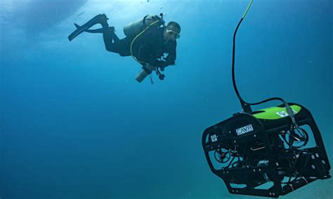 Nps Researcher Living Under The Sea At Aquarius Habitat Naval