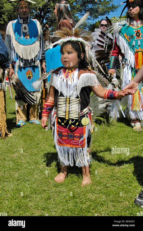Huron Tribe Hi Res Stock Photography And Images Alamy