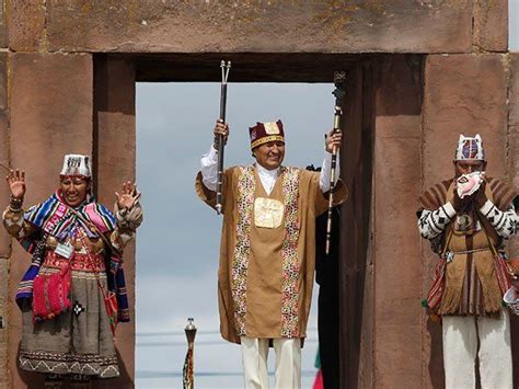 Evo Morales Asumió El Mando Indígena En Una Ceremonia Ancestral