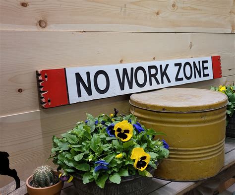 No Work Zonerustic Carved Wood Signman Caveofficehome Décorpatio
