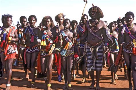 Girls And Leader Umcwasho Ceremony Swaziland Ozoutback