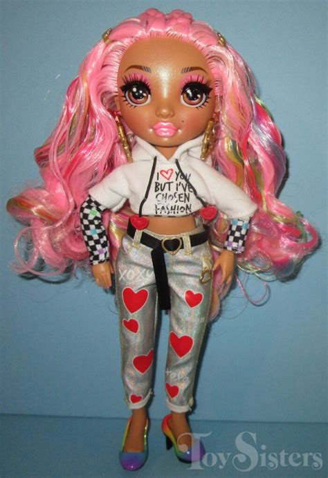 Rainbow High Kia Hart Deluxe Doll Toy Sisters